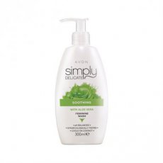 64634 Simply Delicate Soothing with Aloe Vera Feminine wash